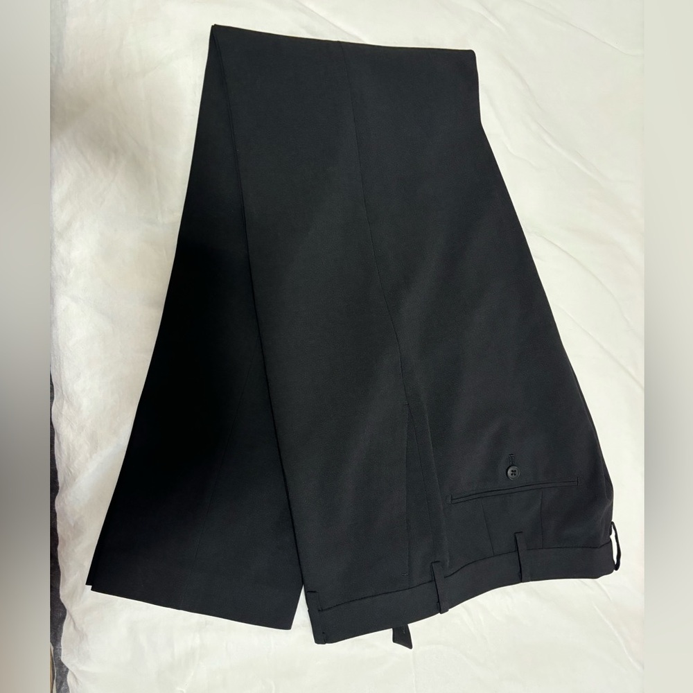 Uniqlo Men’s black pants